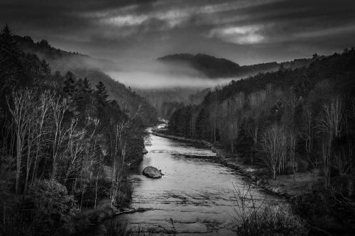 HM Advanced Landscape - New River by Janet Newton